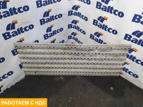 Площадка за кабиной