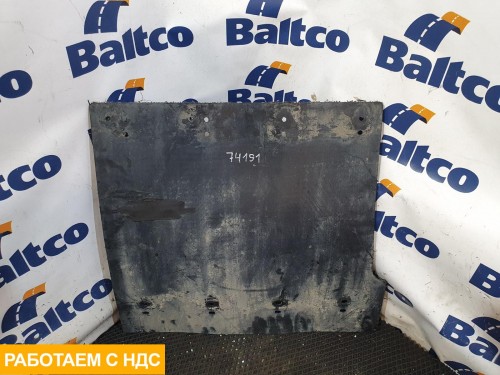 Брызговик правый