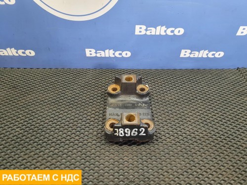 Кронштейн V-образной тяги